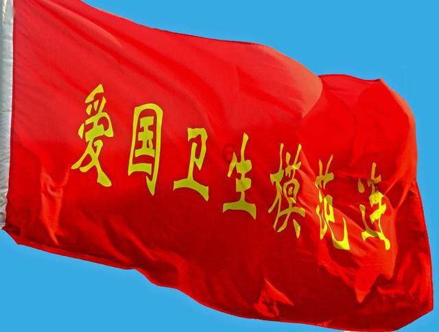 婧婧整理卧室